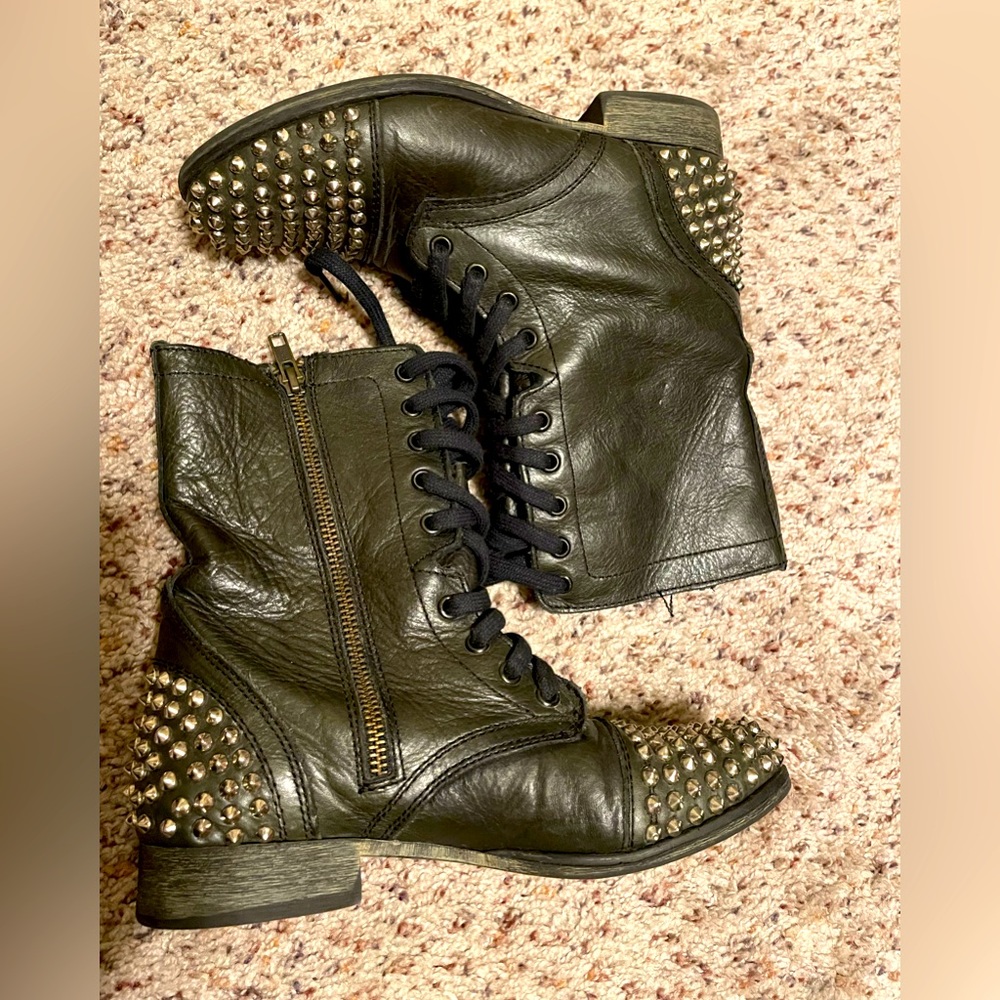 Steve Madden Tarney studded boots